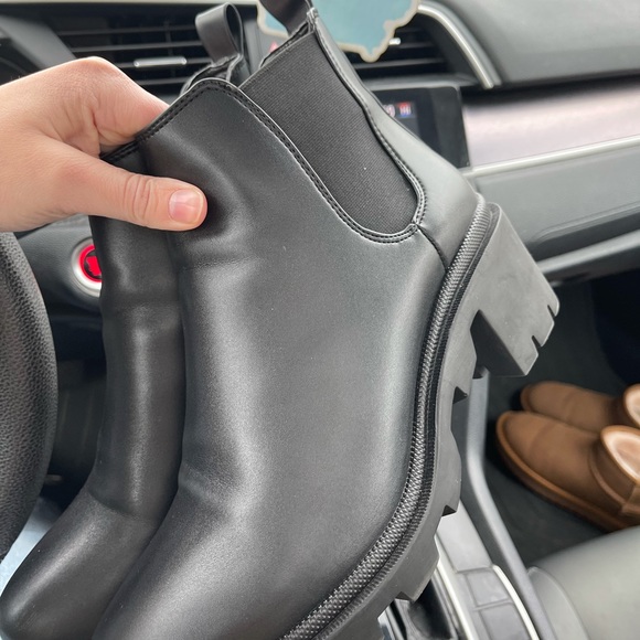 Black Steve Madden Boots - Picture 4 of 5